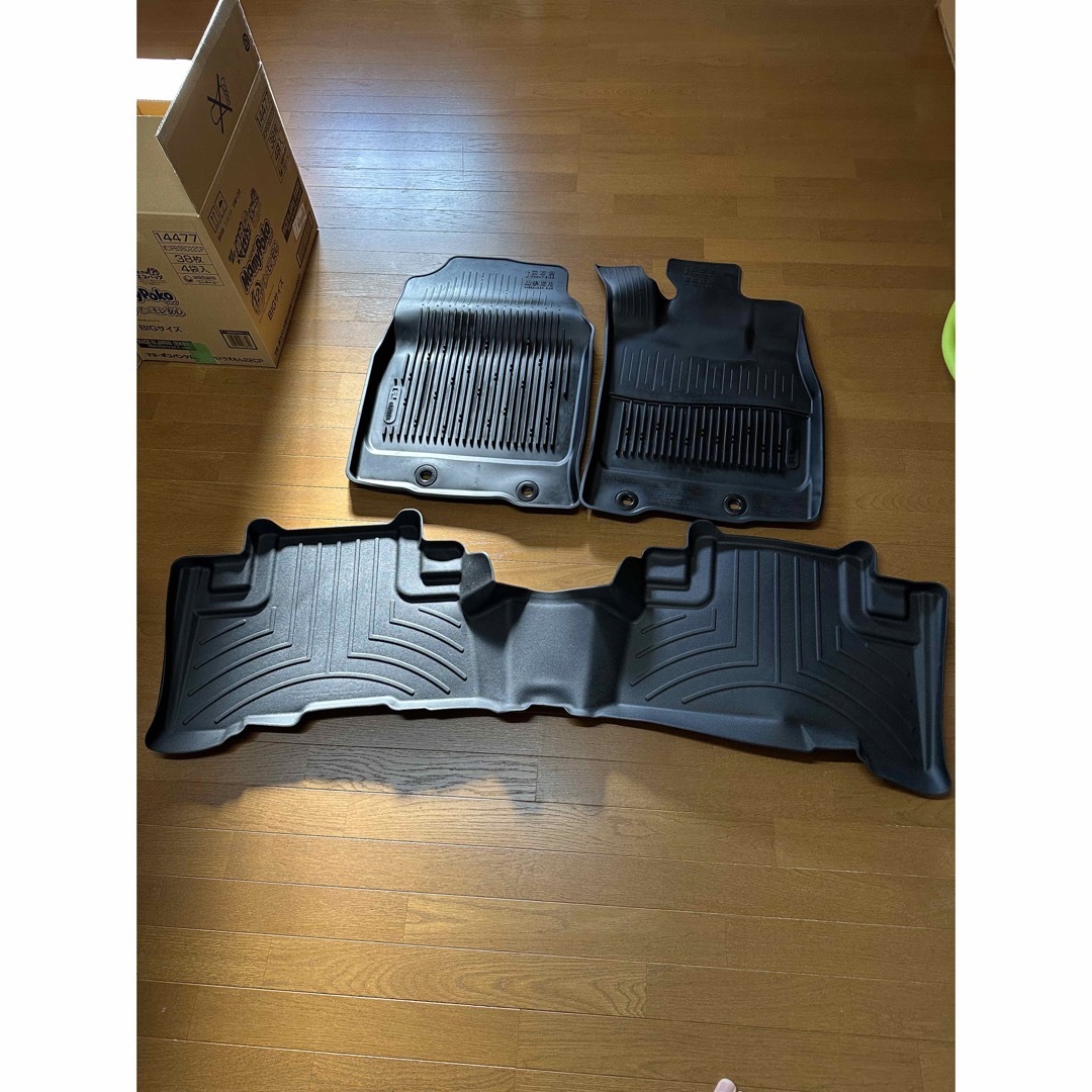 FJクルーザー  WeatherTech セカンドフロアマット＋純正フロアマット