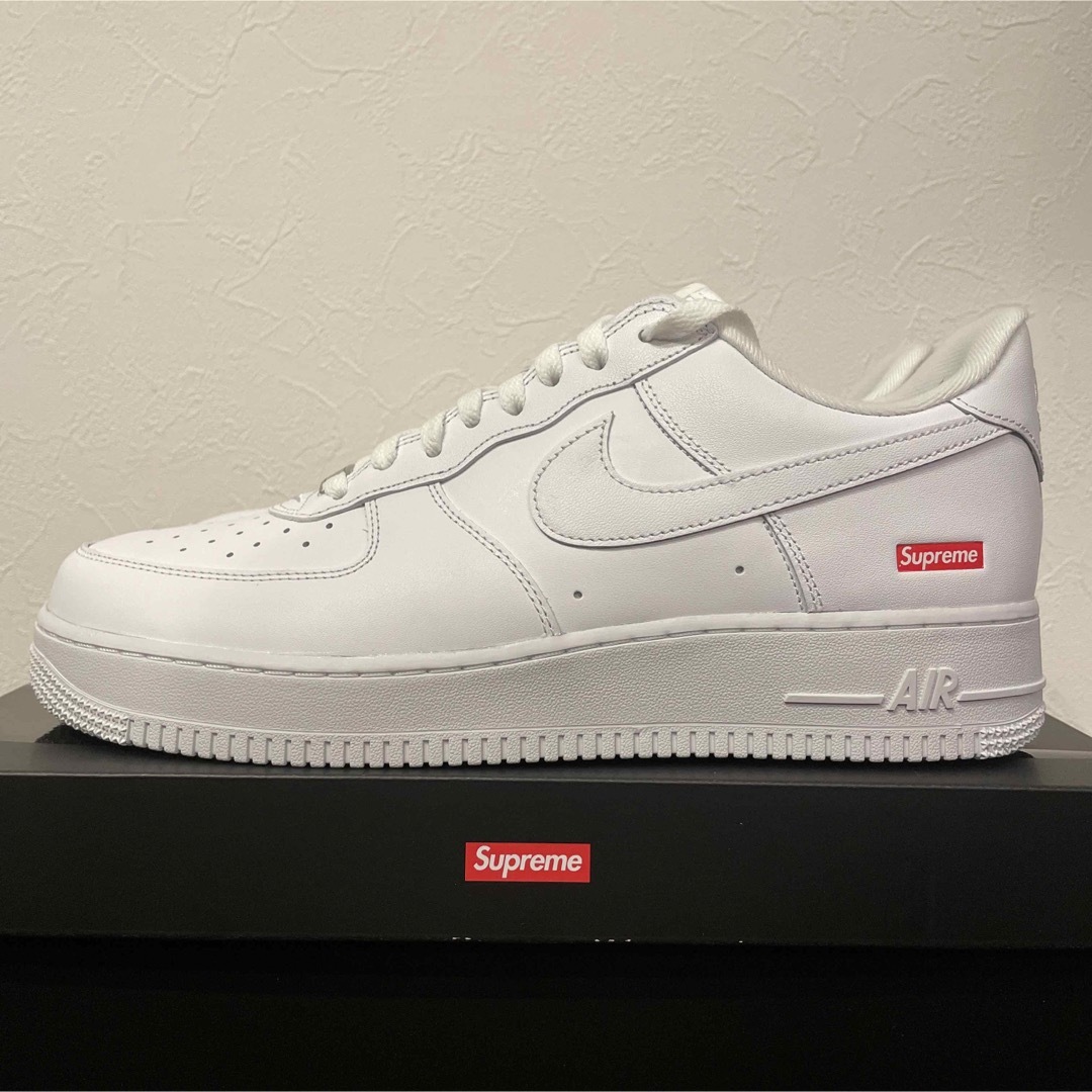 Supreme × NIKE AIR FORCE 1 LOW SP