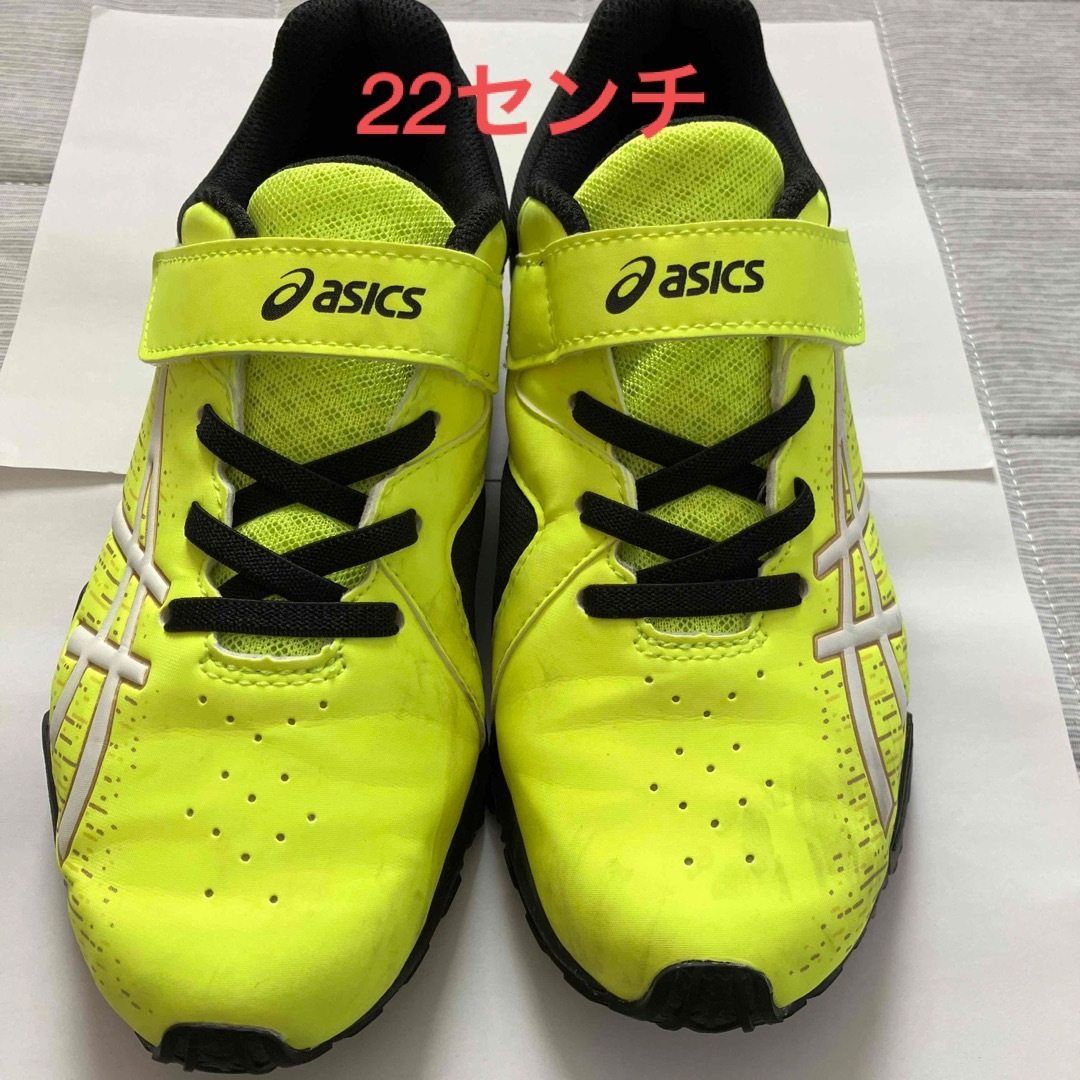 asics(アシックス)のアシックス　22センチ　イエローN aOK様専用 キッズ/ベビー/マタニティのキッズ靴/シューズ(15cm~)(スニーカー)の商品写真