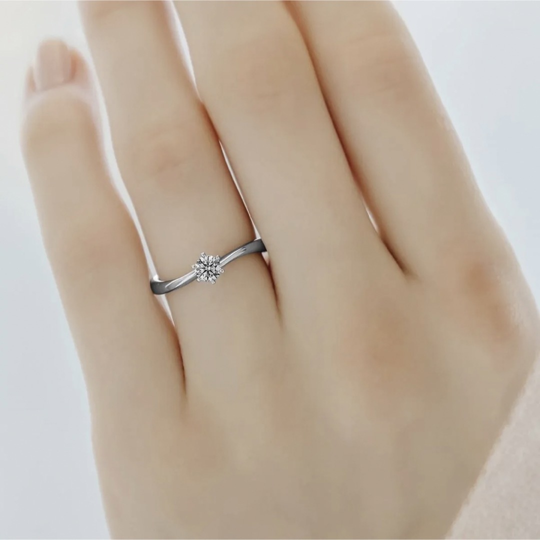 ダイヤ【超美品、鑑定書付き】4℃ エンゲージリング　結婚　婚約指輪