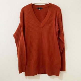 ユニクロ(UNIQLO)のテラコッタ ブラウン Vネックニット リブニット(ニット/セーター)