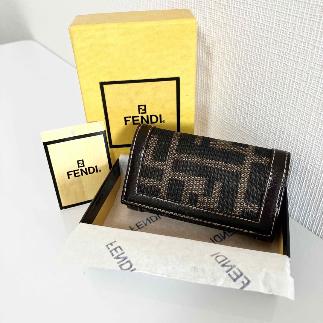 FENDI フェンディ 6連キーケース 鍵入れ ゴールド金具 ブラウン 茶色