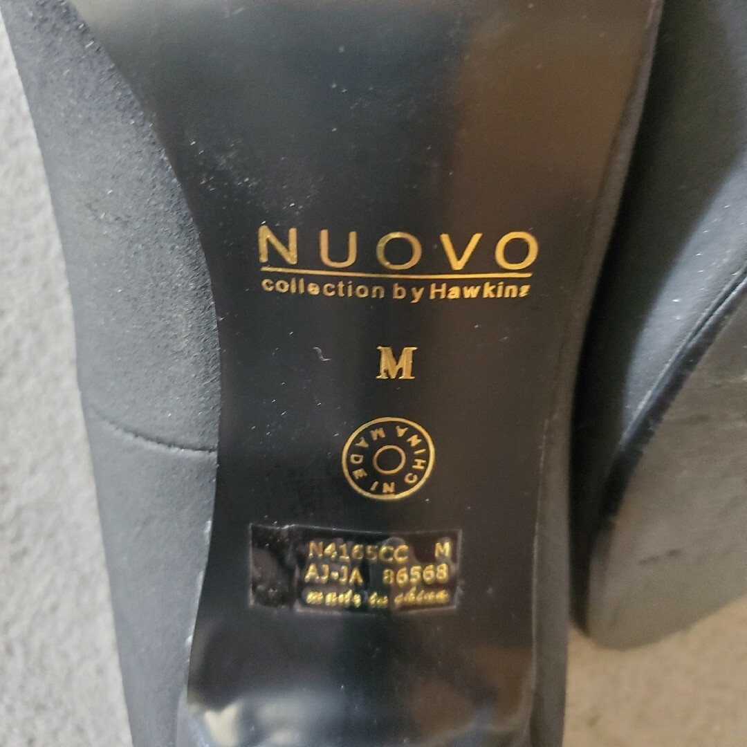 Nuovo(ヌォーボ)のNUOVO ブラックハイヒール レディースの靴/シューズ(ハイヒール/パンプス)の商品写真