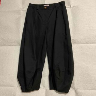 Vivienne Westwood 黒　パンツ　2【美品】(クロップドパンツ)