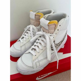 ナイキ(NIKE)のNIKE スニーカー　ゼブラ(スニーカー)