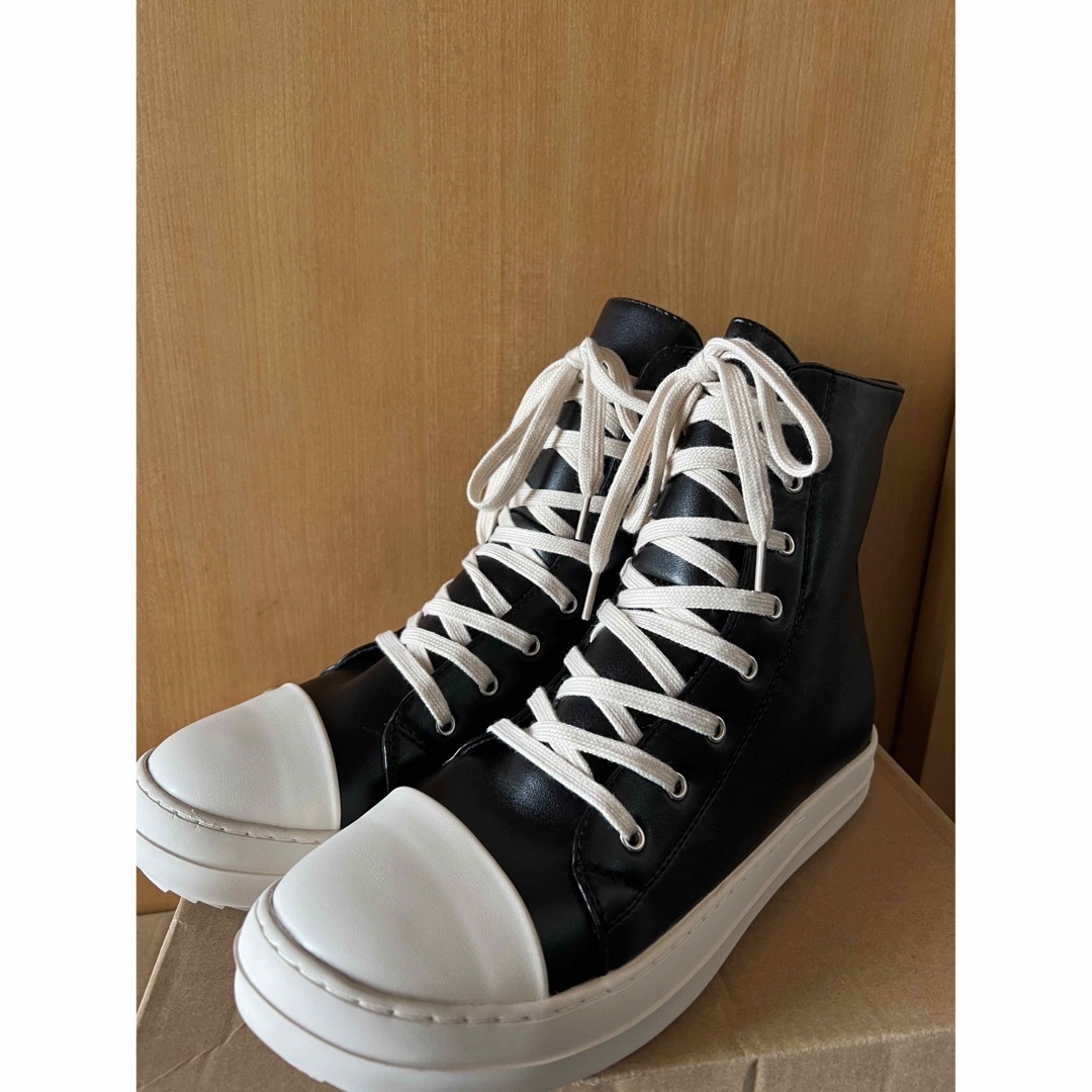 【即日発送】Rick Owens ラモーンズ風スニーカー27cm黒白 | フリマアプリ ラクマ