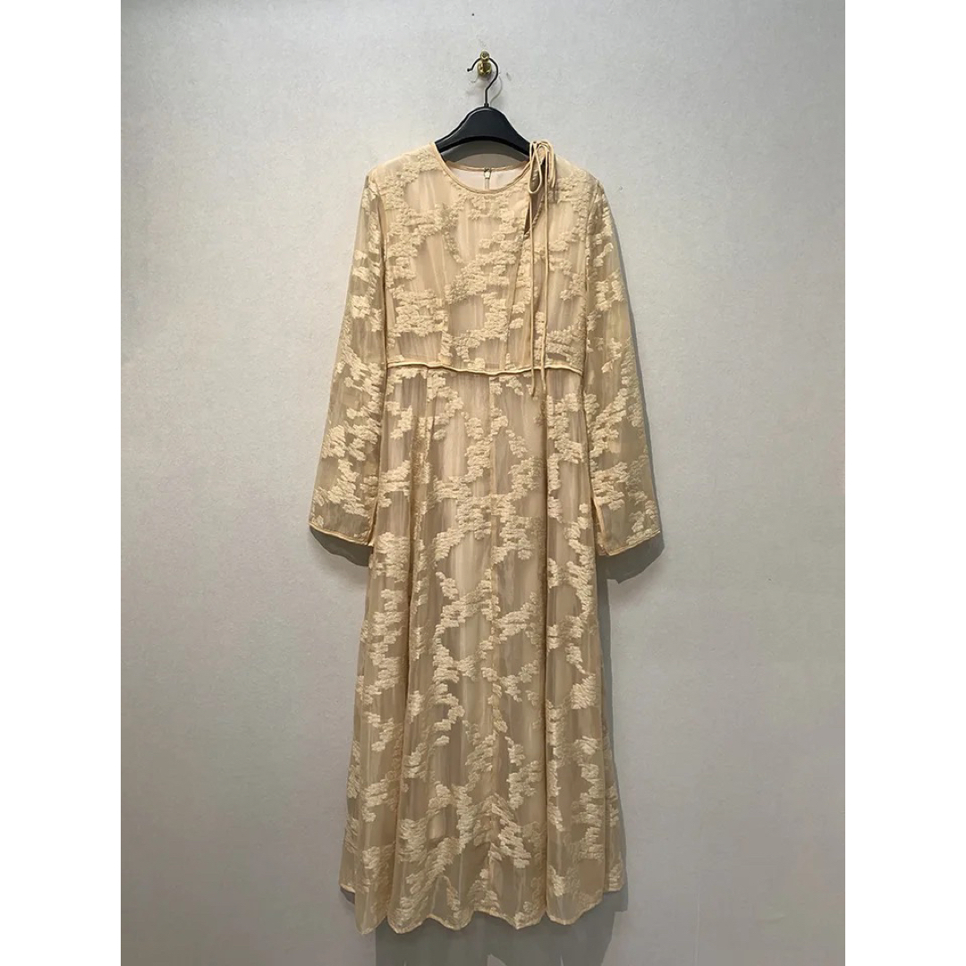 CLANEクラネ ワンピース BULGED FLOWER JACQUARD レディースのフォーマル/ドレス(ロングドレス)の商品写真