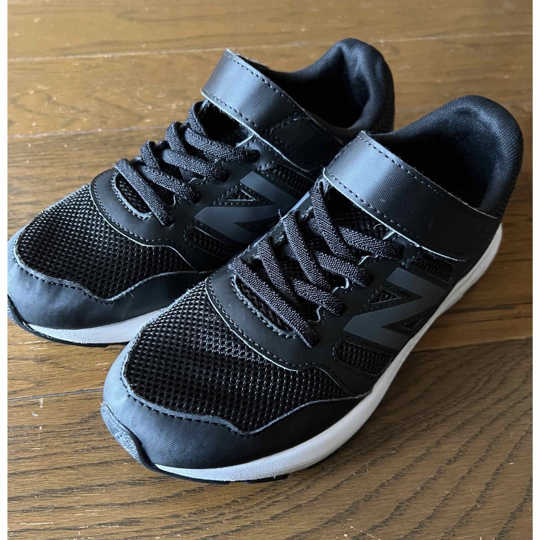 New Balance(ニューバランス)のニューバランス　kidsスニーカー キッズ/ベビー/マタニティのキッズ靴/シューズ(15cm~)(スニーカー)の商品写真