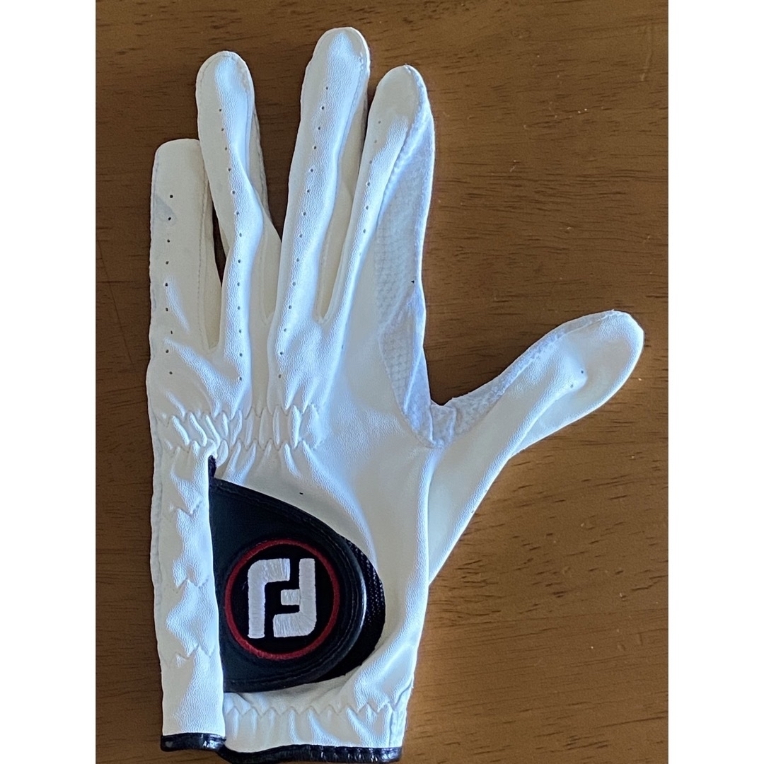 FootJoy(フットジョイ)のゴルフグローブ(左手用)    ＦOOTJoy スポーツ/アウトドアのゴルフ(その他)の商品写真