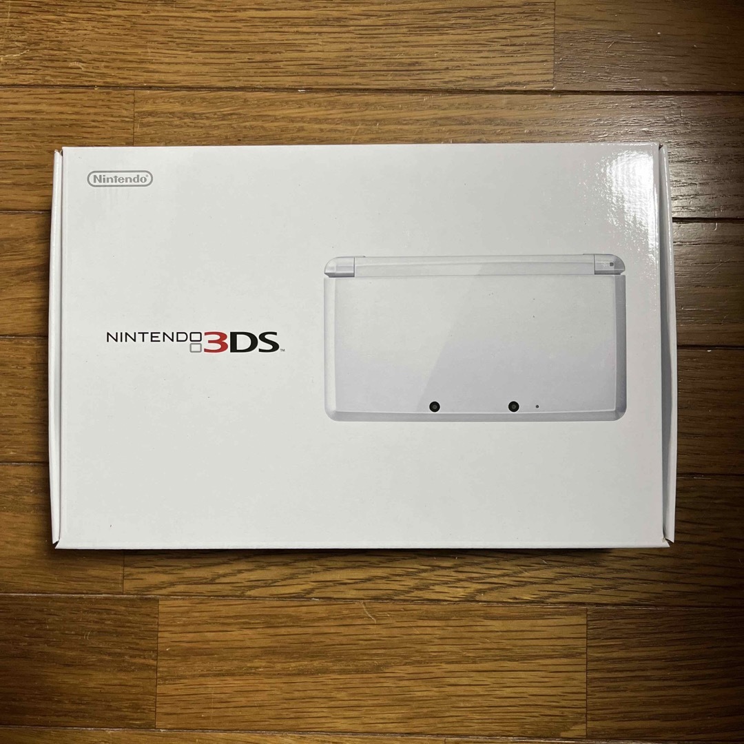 Nintendo 3DS  本体　ピュアホワイト