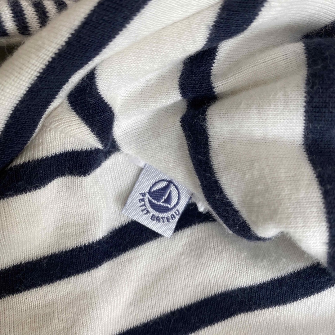 PETIT BATEAU(プチバトー)のプチバトー　アウター　ポンチョ　ボーダー　リバーシブル キッズ/ベビー/マタニティのベビー服(~85cm)(ジャケット/コート)の商品写真