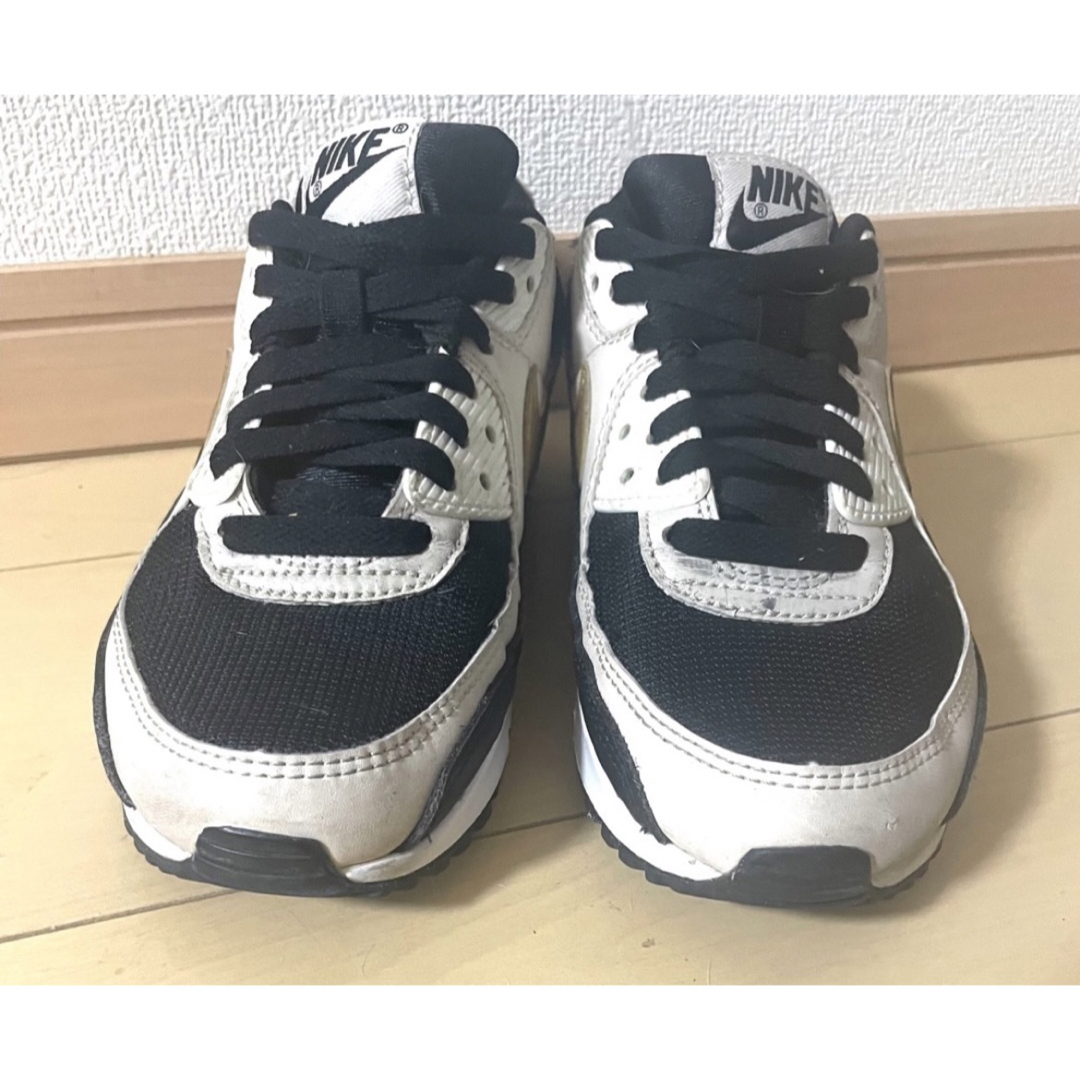 NIKE(ナイキ)の人気完売　希少　レア　NIKE Air Max90  ベージュブラックゴールド レディースの靴/シューズ(スニーカー)の商品写真