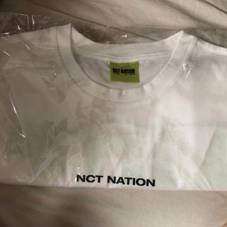 エヌシーティー(NCT)のTシャツ　NCT NATION white 白　Sサイズ　ネイション　威神(アイドルグッズ)