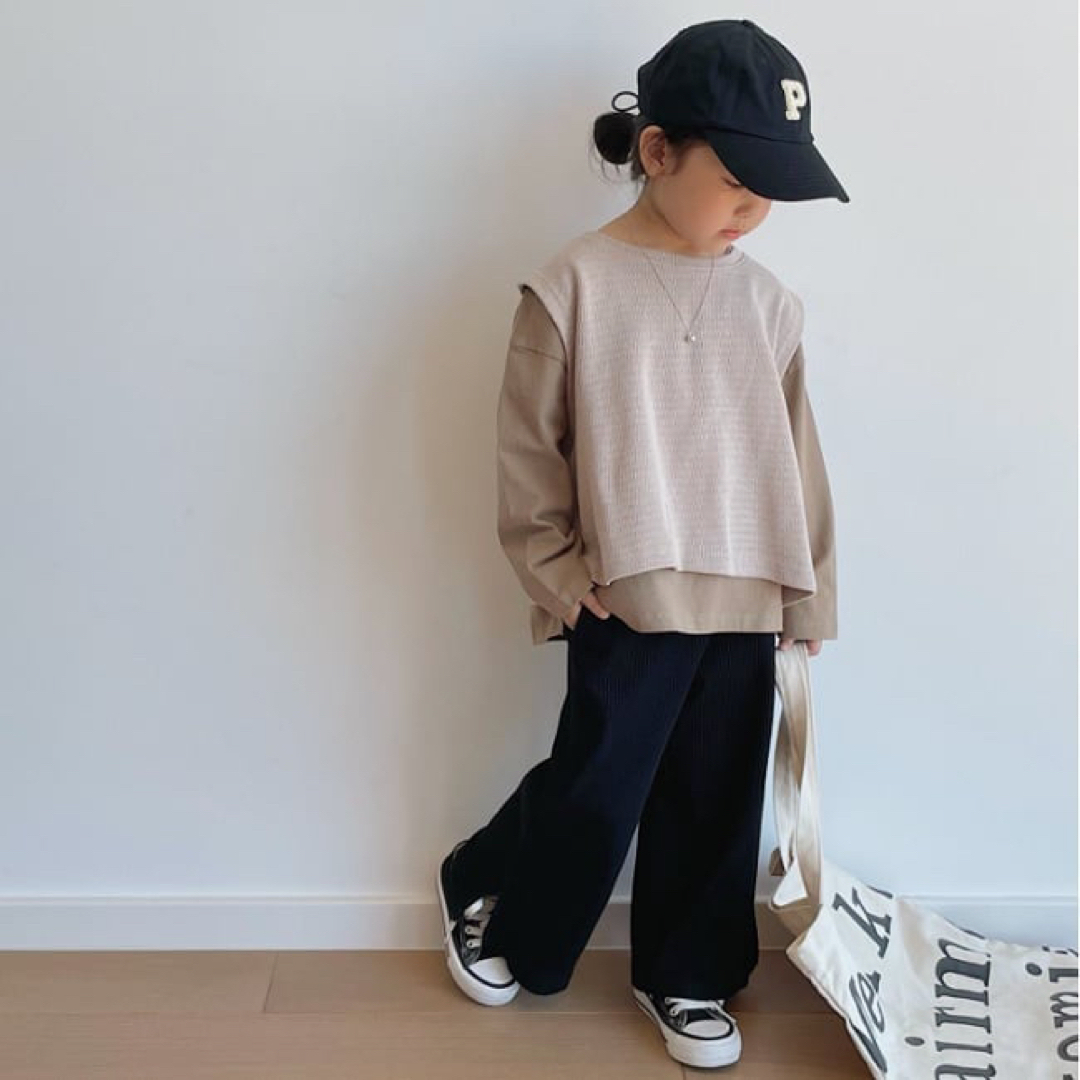 ベスト ジレ 秋物 シンプル 新品未使用 重ね着 トップス アウター キッズ/ベビー/マタニティのキッズ服女の子用(90cm~)(ジャケット/上着)の商品写真