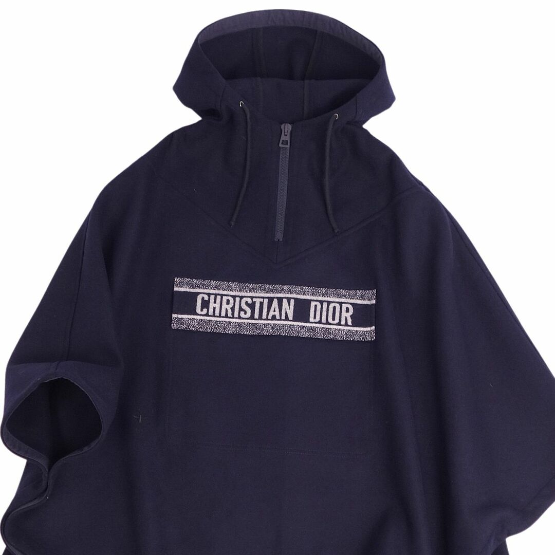 Christian Dior(クリスチャンディオール)の極美品 クリスチャンディオール Christian Dior 2020AW コート ポンチョ フーディー アノラック ハーフジップ ロゴ Bee刺繍 ウール アウター レディース XS ネイビー レディースのジャケット/アウター(その他)の商品写真