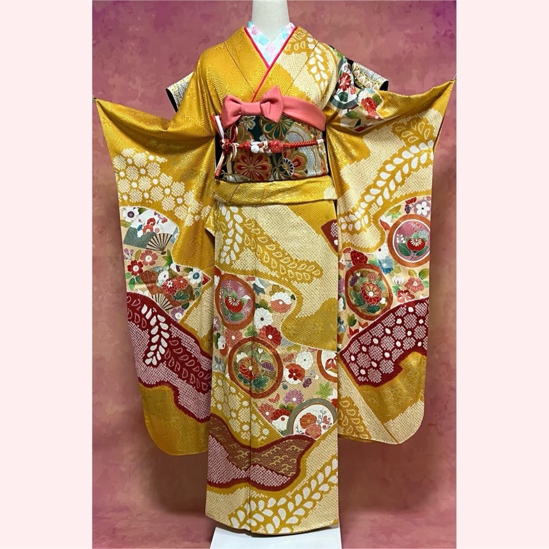 超歓迎 専用 振袖 鞠 花模様 金駒刺繍 鹿の子柄 正絹 着物 袷 極美品 超歓迎 専用 振袖 鞠 花模様 金駒刺繍 鹿の子柄 正絹 着物 袷 極美品