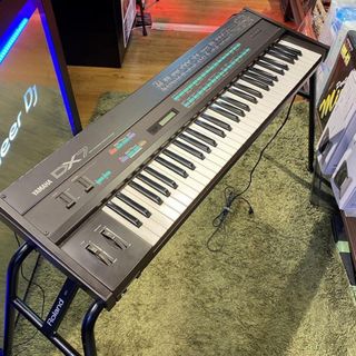 YAMAHA（ヤマハ）/【中古】DX7 【中古】【USED】【三宮オーパ店】(キーボード/シンセサイザー)