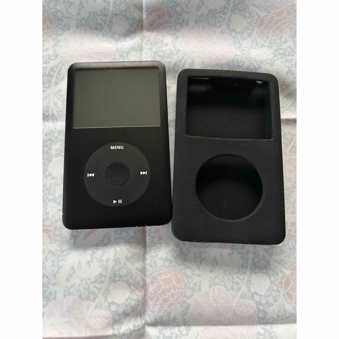 iPod classic 80GB ケース付き　ジャンク品