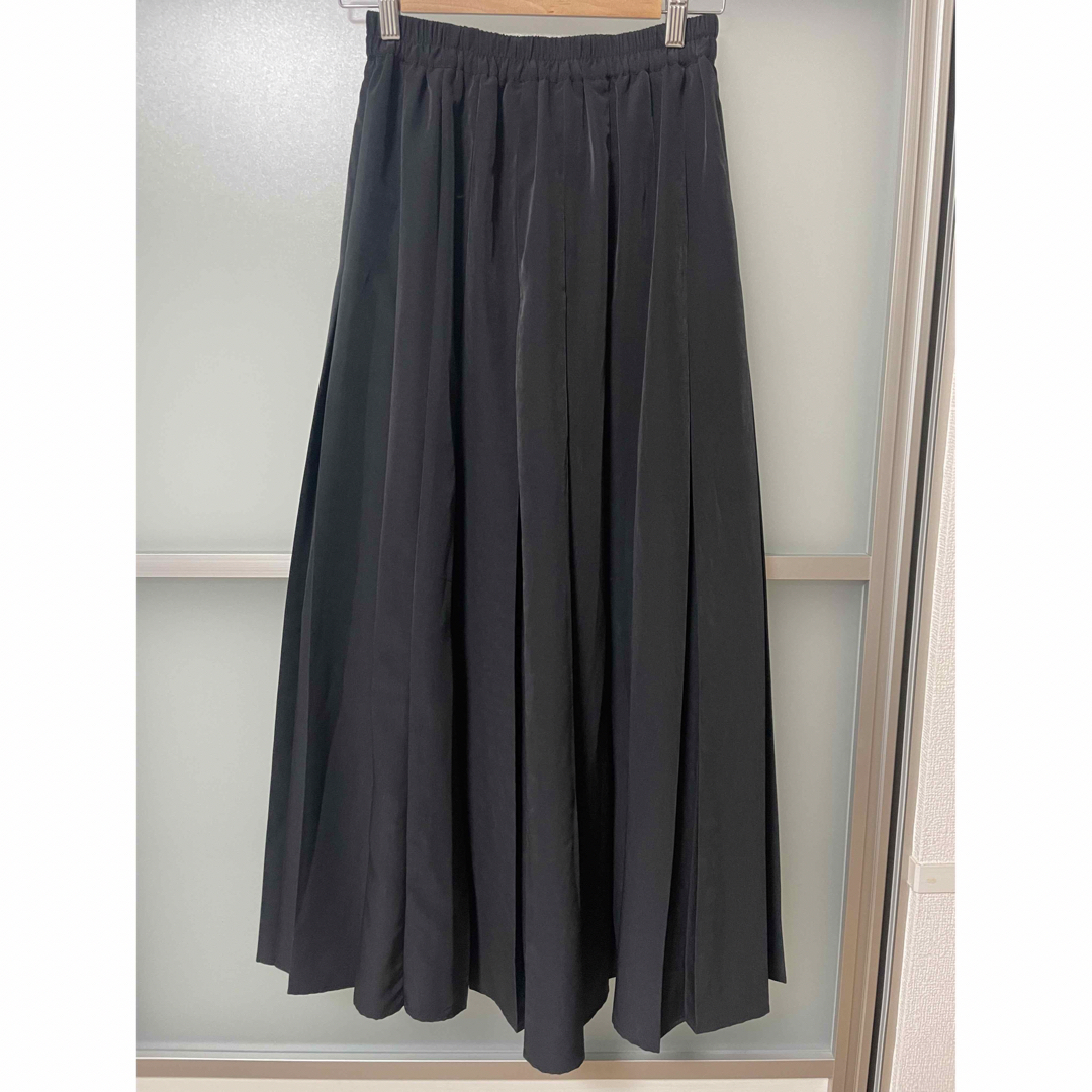 JEANASIS(ジーナシス)のJEANASIS ボックスプリーツマキシスカート（ブラック） レディースのスカート(ロングスカート)の商品写真