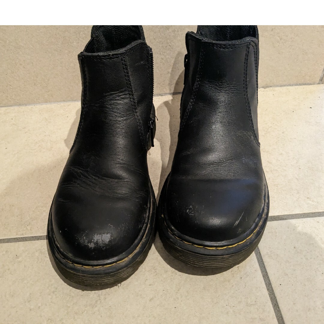 Dr.Martens(ドクターマーチン)のドクターマーチン　ブーツ　キッズ　19 キッズ/ベビー/マタニティのキッズ靴/シューズ(15cm~)(ブーツ)の商品写真