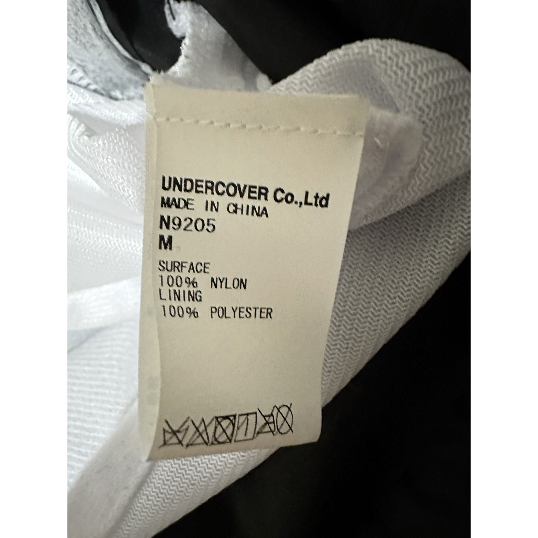 UNDERCOVER(アンダーカバー)のアンダーカバー コーチジャケット Uロゴ バックロゴ  黒 M ブルゾン メンズのジャケット/アウター(ナイロンジャケット)の商品写真