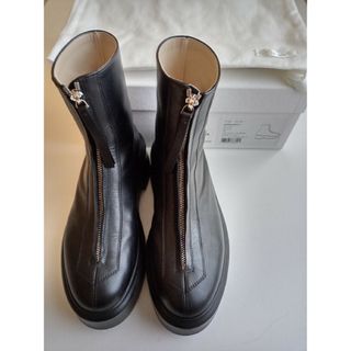 THE ROW - ザロウ the row zipped bootの通販 by アン's shop ...