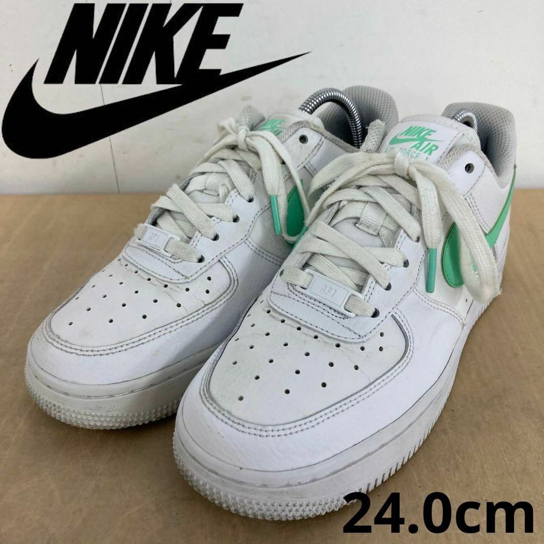 NIKE(ナイキ)の【AkunMama様専用】NIKE WMNS AIR FORCE 1 LOW 2 メンズの靴/シューズ(スニーカー)の商品写真