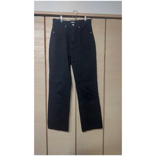 クラネ(CLANE)のCLANE ・ CENTER PRESS STRAIGHT DENIM(デニム/ジーンズ)