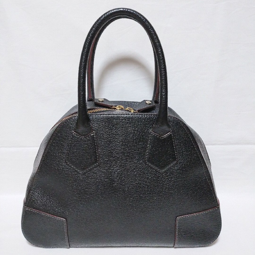 Vivienne Westwood(ヴィヴィアンウエストウッド)のvivienne westwood EXECUTIVE ヤスミンバッグ 黒 レディースのバッグ(ショルダーバッグ)の商品写真