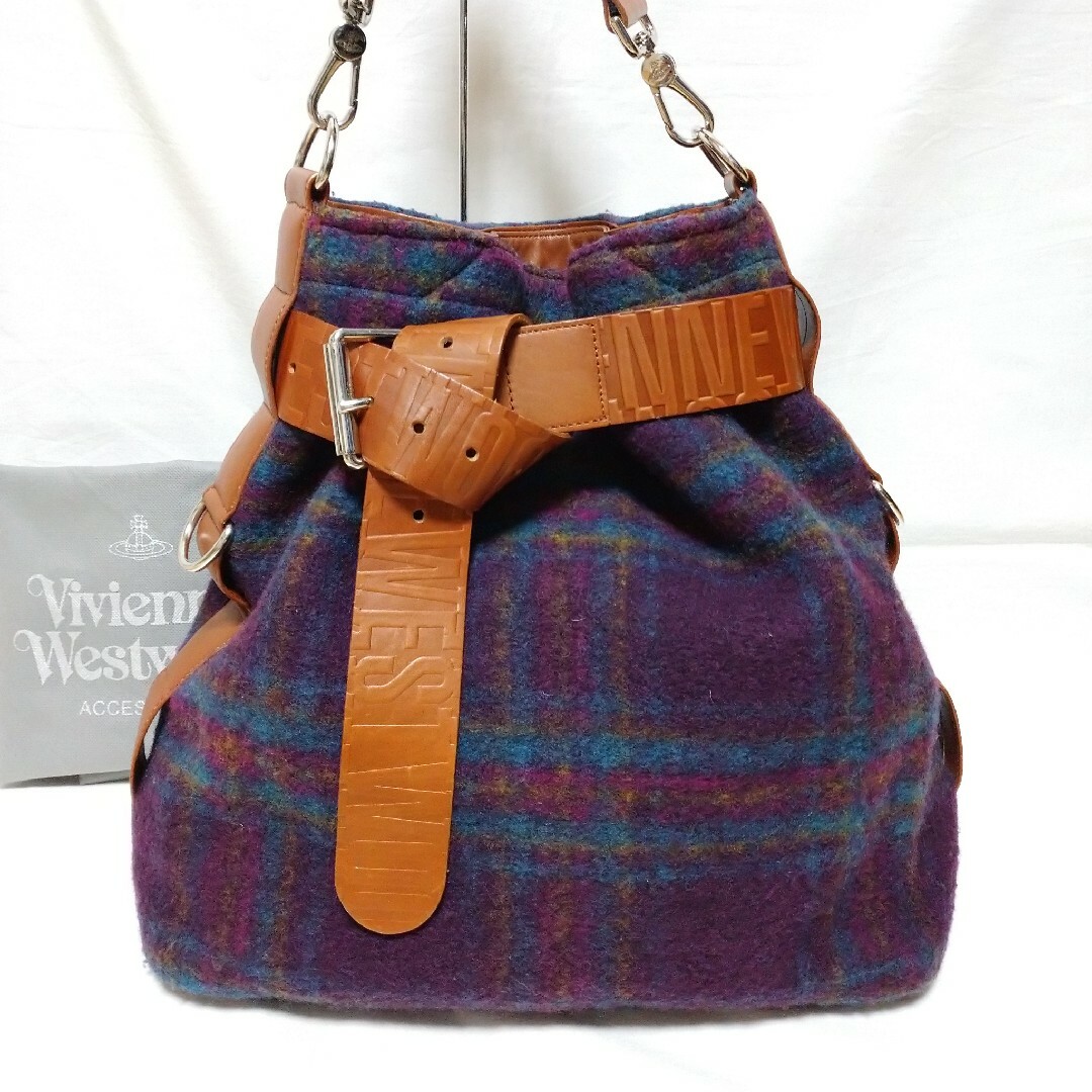 Vivienne Westwood(ヴィヴィアンウエストウッド)のvivienne westwood ベルト ボンテージ ２way バッグ レディースのバッグ(トートバッグ)の商品写真