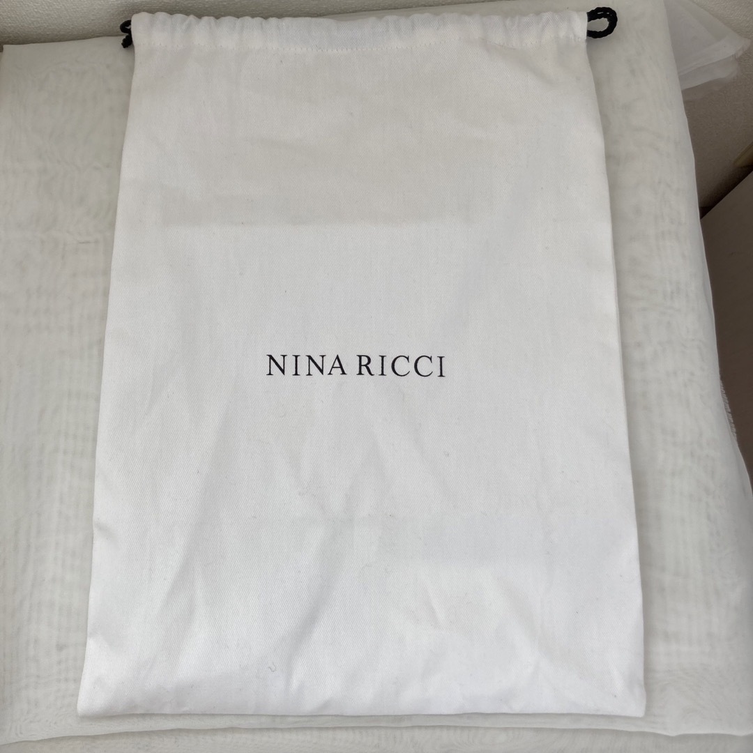 NINA RICCI(ニナリッチ)のニナリッチ　スエードポインテッドパンプス レディースの靴/シューズ(ハイヒール/パンプス)の商品写真