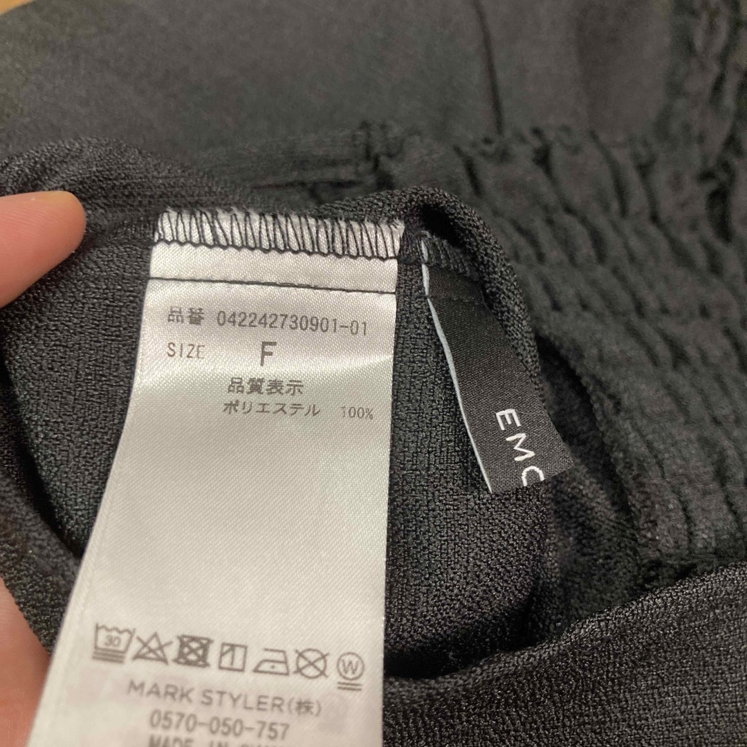 EMODA(エモダ)のエモダ　黒　トップス レディースのトップス(Tシャツ(半袖/袖なし))の商品写真