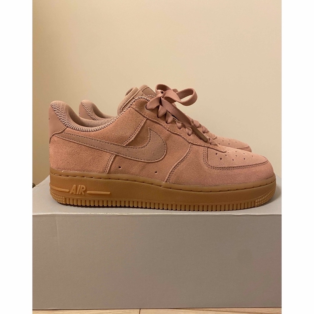 【完売品】NIKE AIR FORCE 1 SUEDE PINK WMNS