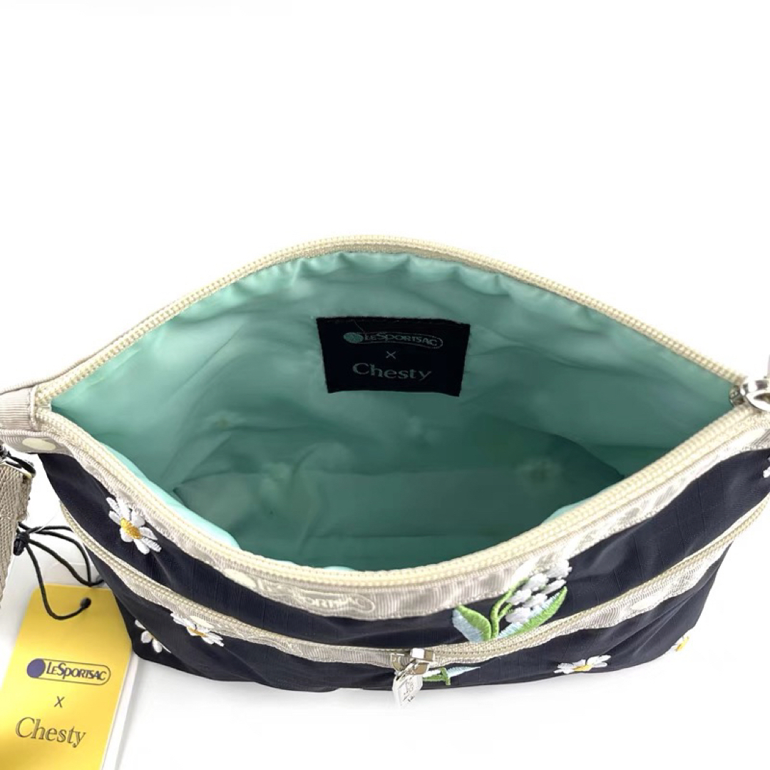 LeSportsac - 【新品】レスポートサックChestyチェスティ刺繍 2段
