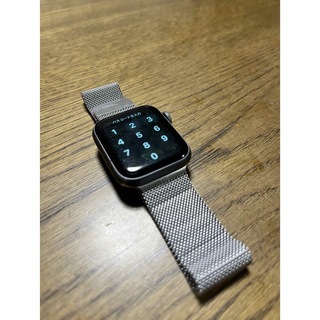 アップルウォッチ(Apple Watch)のApple Watch4 GPSモデル　40mm(腕時計(デジタル))