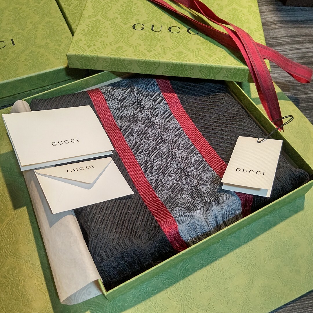 Gucci - ❤新品箱袋付❤GUCCI マフラー ストール ショール スカーフ