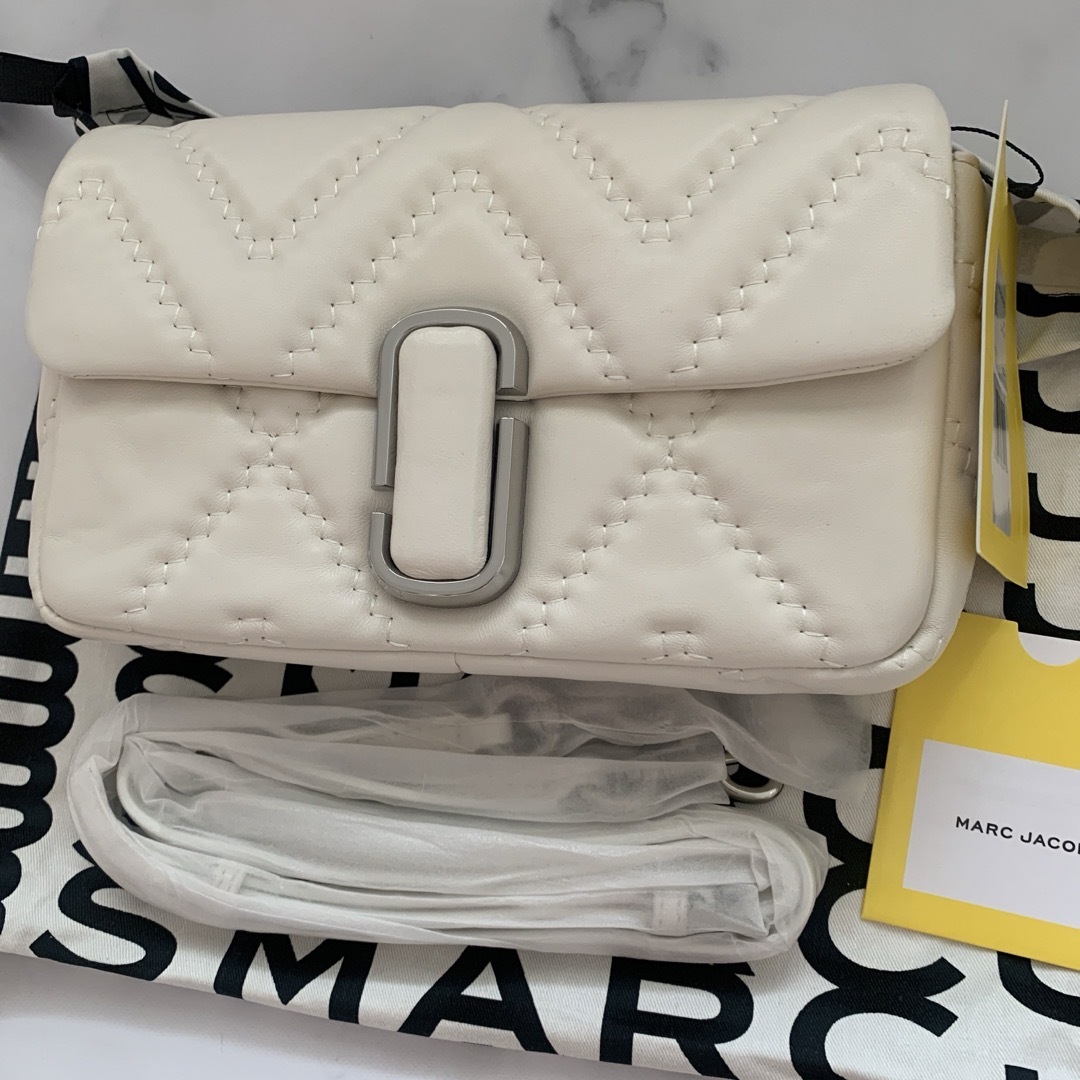 【新品】MARC JACOBSザ キルテッド レザー ショルダーバッグ