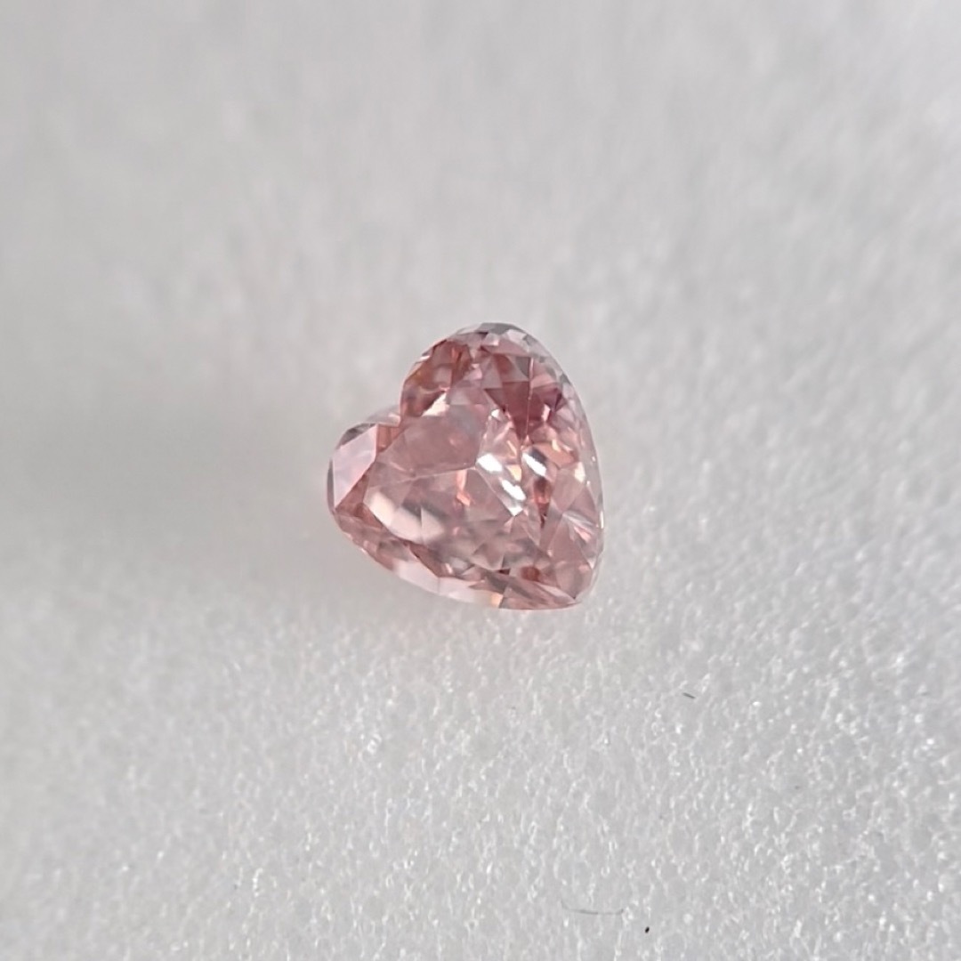 0.142ct VS-1 天然ピンクダイヤFANCY INTENSE PINKレッドダイヤ