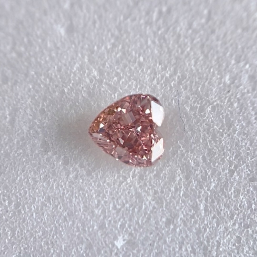 0.142ct VS-1 天然ピンクダイヤFANCY INTENSE PINKレッドダイヤ