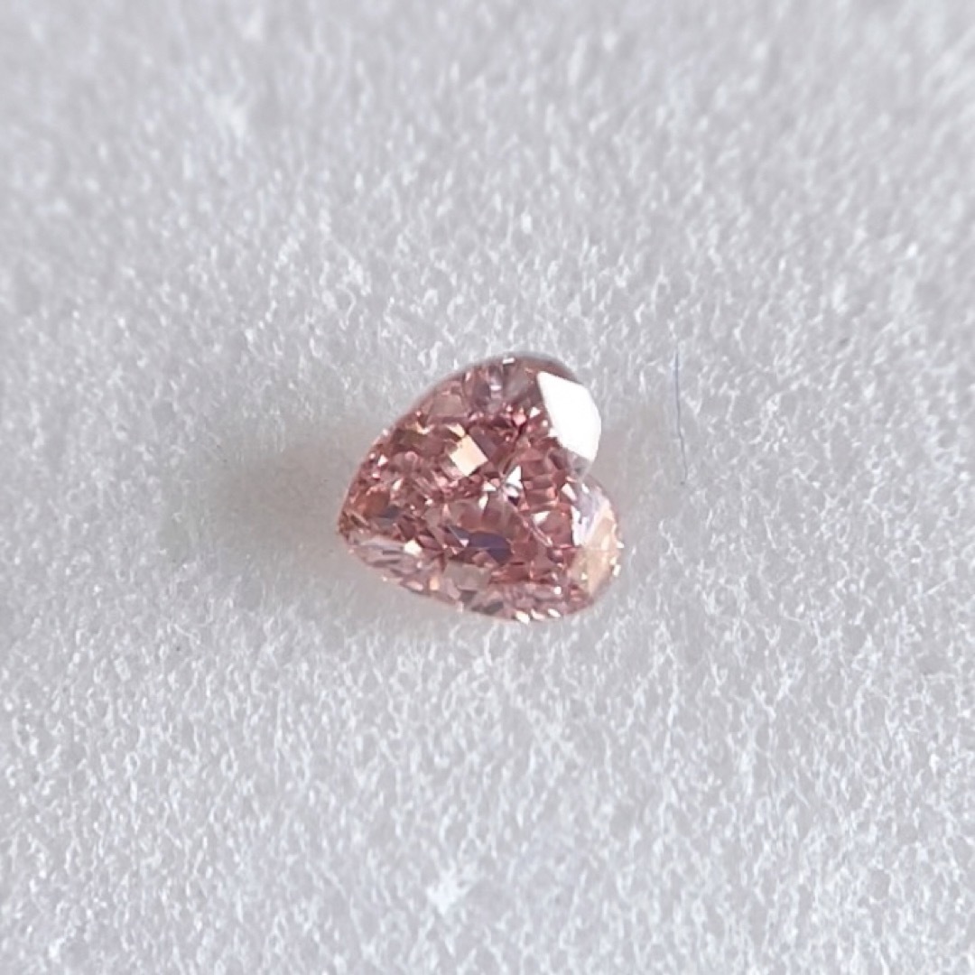 0.142ct VS-1 天然ピンクダイヤFANCY INTENSE PINKレッドダイヤ