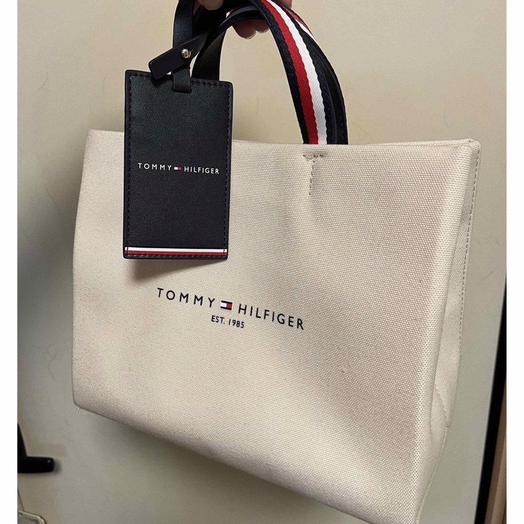 TOMMY HILFIGER(トミーヒルフィガー)のTOMMY HILFIGERトートバッグ レディースのバッグ(トートバッグ)の商品写真