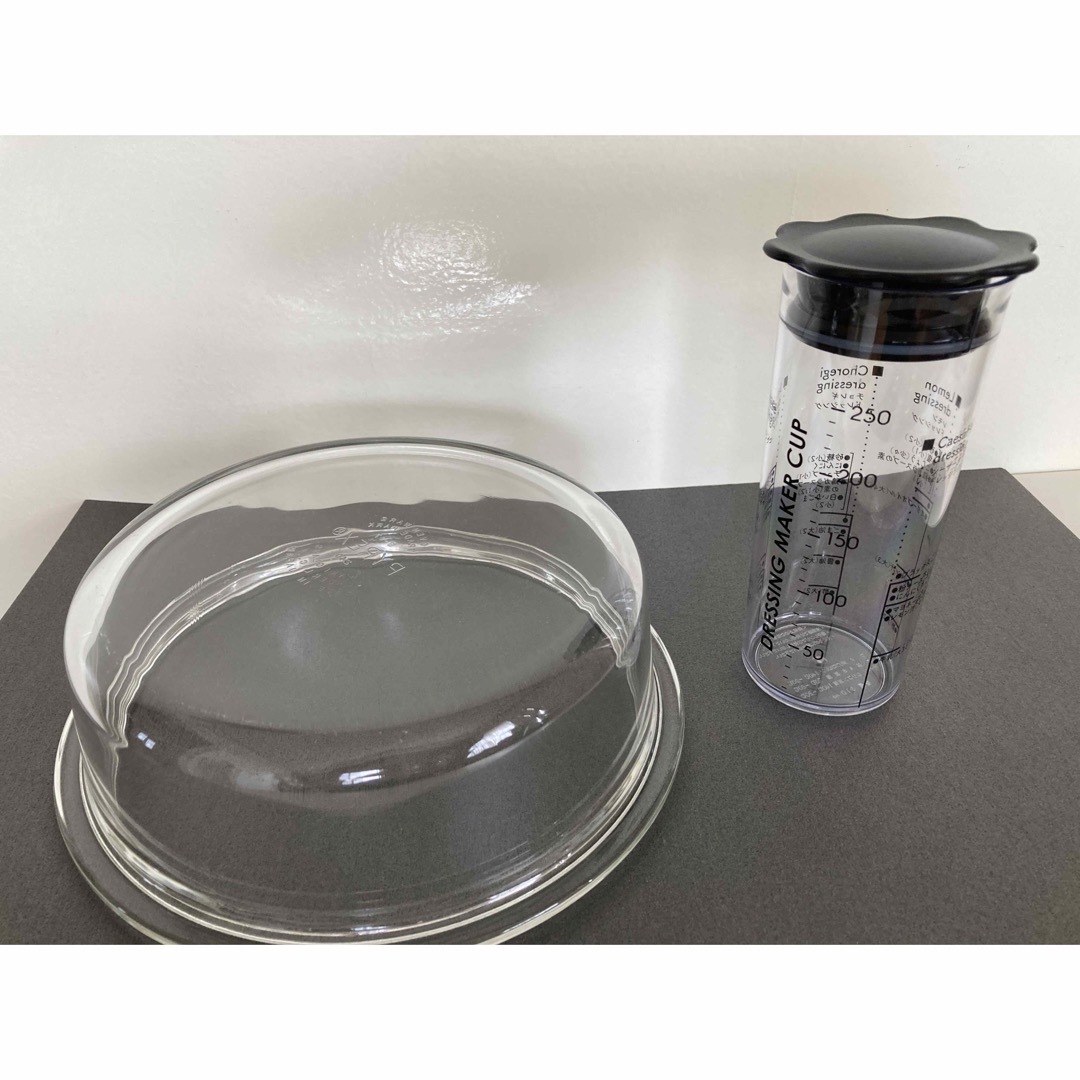 Pyrex(パイレックス)のiwaki パイレックス ケーキ型 &⭐︎美品 ドレッシングメーカー 250ml インテリア/住まい/日用品のキッチン/食器(調理道具/製菓道具)の商品写真