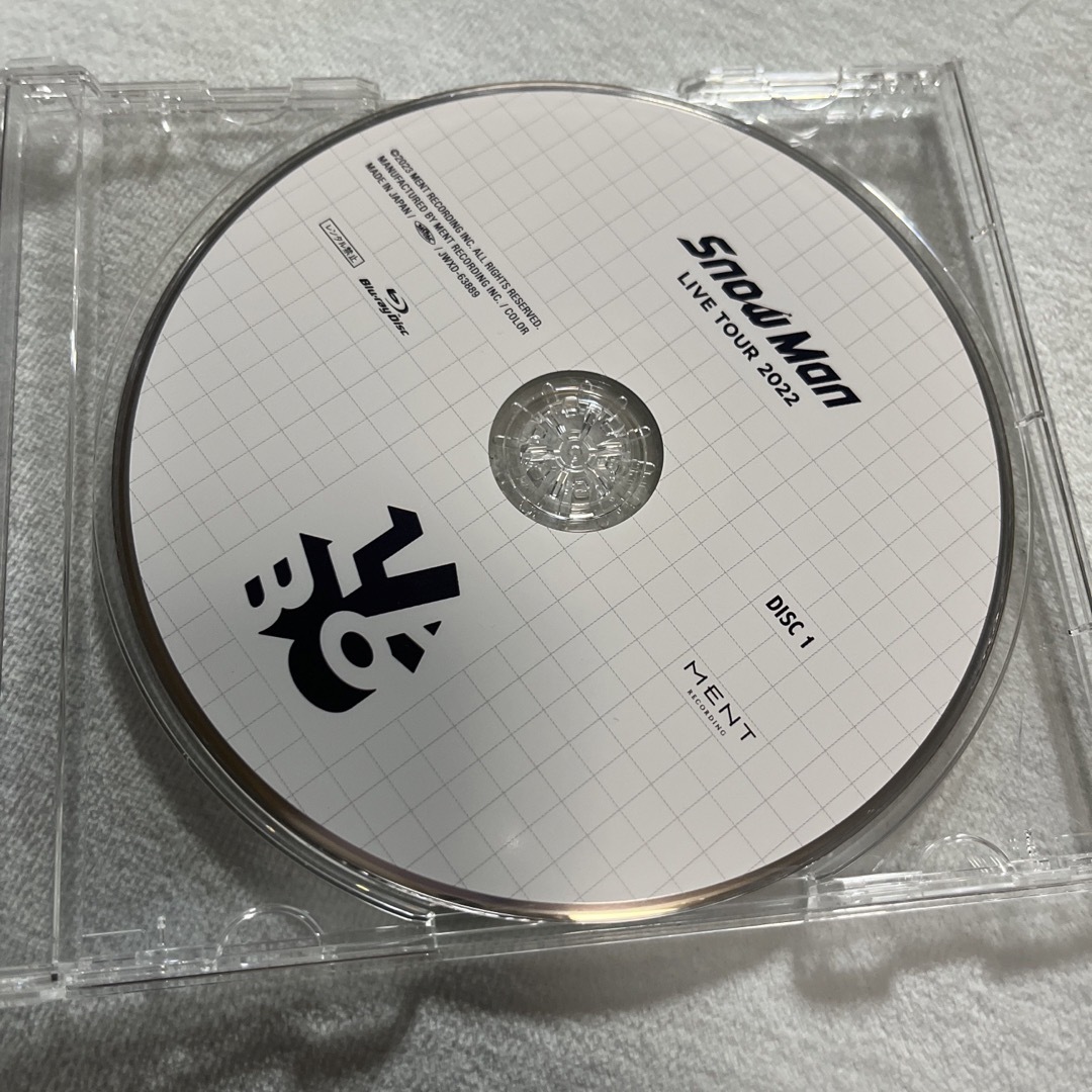 Snow Man(スノーマン)のSnowMan LIVE TOUR 2022 Labo. Blu-ray エンタメ/ホビーのDVD/ブルーレイ(ミュージック)の商品写真