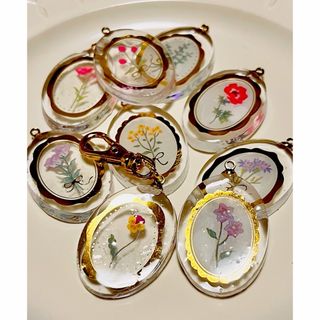 お花のキーホルダー　ハンドメイド(キーホルダー/ストラップ)