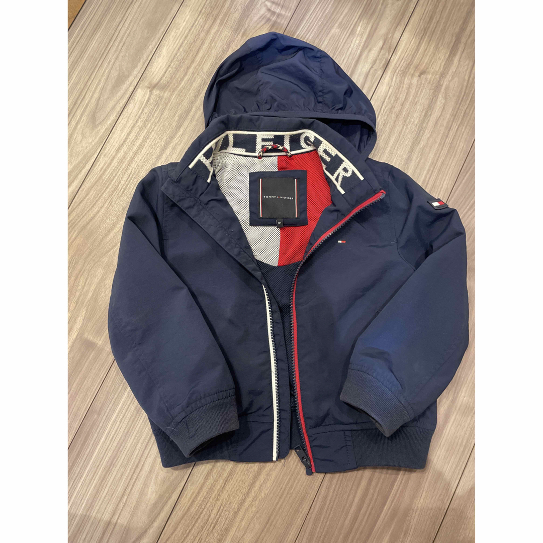 TOMMY HILFIGER(トミーヒルフィガー)のタイムセール‼️トミーヒルフィガー 104cm ジャンパー　子供服 キッズ/ベビー/マタニティのキッズ服男の子用(90cm~)(ジャケット/上着)の商品写真