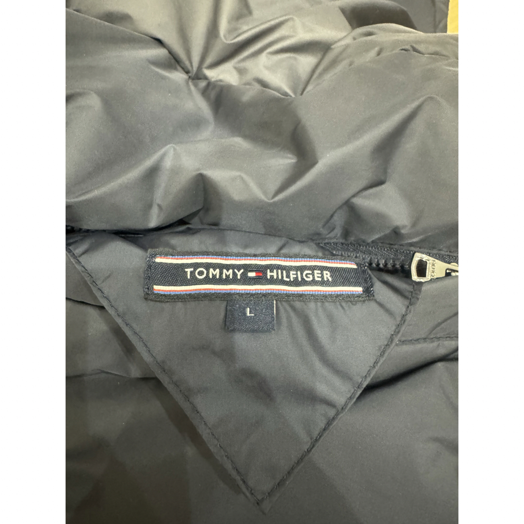 TOMMY HILFIGER(トミーヒルフィガー)のダウンベスト、リバーシブル（トミーヒルフィガー） メンズのジャケット/アウター(ダウンベスト)の商品写真