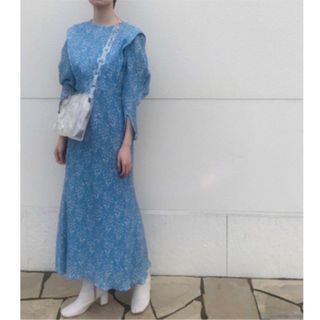 マメ(mame)の希少 Flower Hand-printed Tucked Dress(ロングワンピース/マキシワンピース)