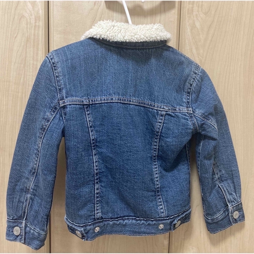 GAP Kids(ギャップキッズ)のGAPkids デニムジャケット　110cm キッズ/ベビー/マタニティのキッズ服男の子用(90cm~)(ジャケット/上着)の商品写真