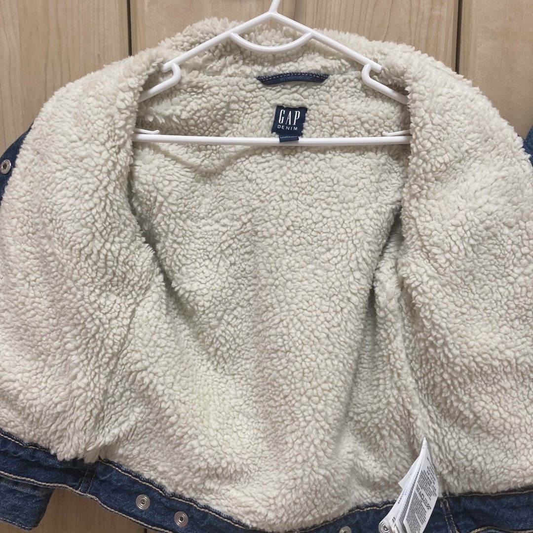 GAP Kids(ギャップキッズ)のGAPkids デニムジャケット　110cm キッズ/ベビー/マタニティのキッズ服男の子用(90cm~)(ジャケット/上着)の商品写真