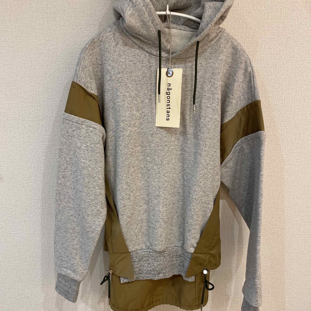 nagonstans Hoodie Pullover